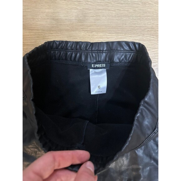 Express faux leather black leggings - Picture 3 of 4